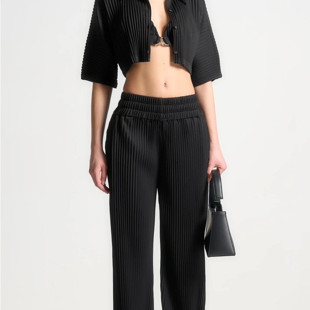 Maniere De Voir Green Pleated Women's Set